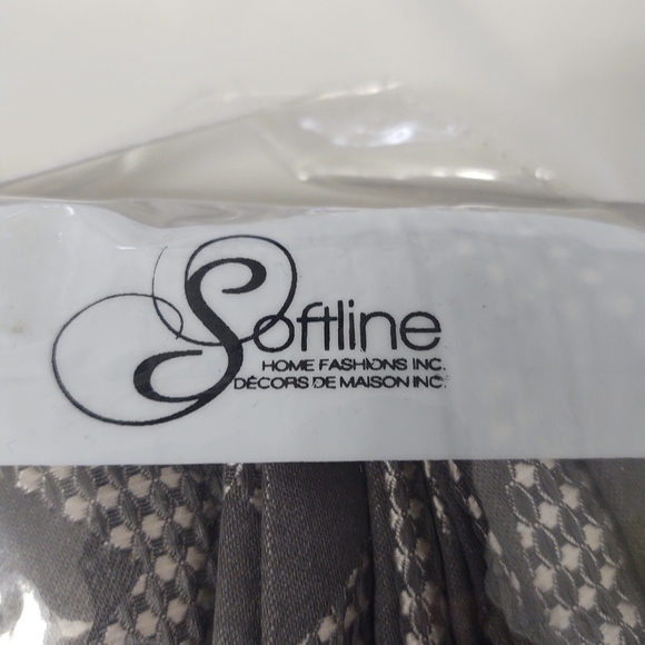 Softline Everest Grommet Top Curtain Panel 120 x 55 - Picture 5 of 6